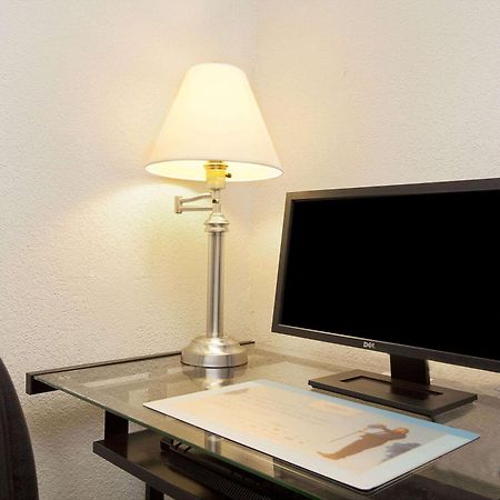Days Inn & Suites By Wyndham Houston North/Aldine Εξωτερικό φωτογραφία