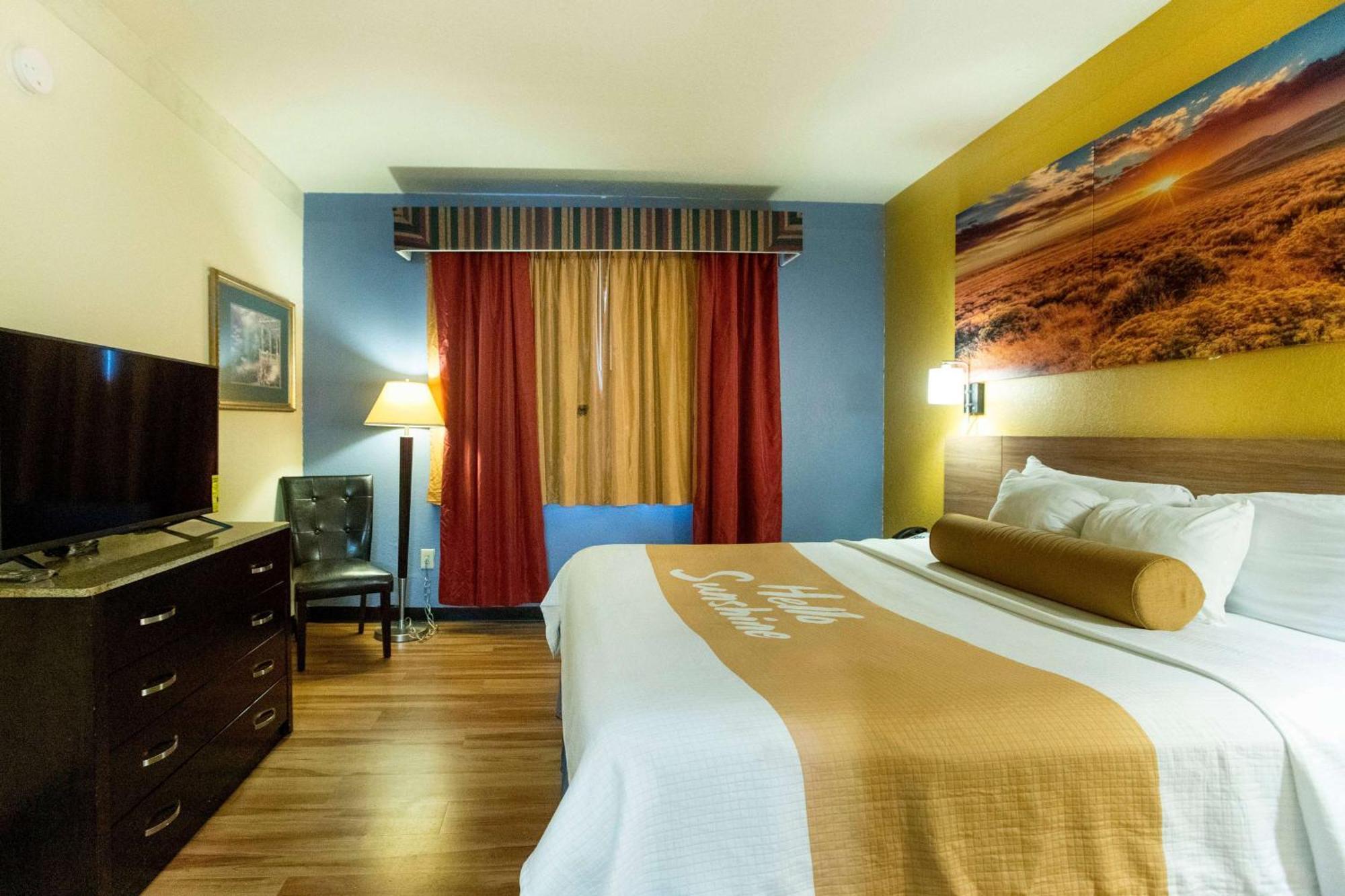 Days Inn & Suites By Wyndham Houston North/Aldine Εξωτερικό φωτογραφία