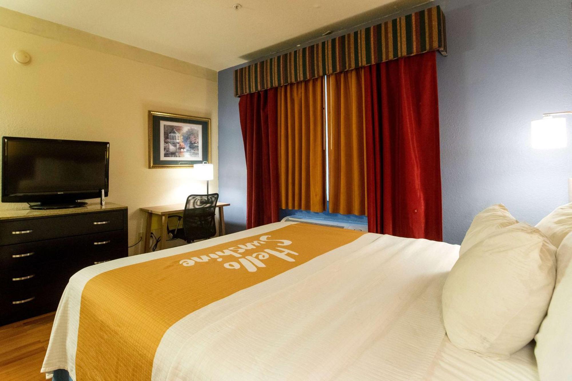 Days Inn & Suites By Wyndham Houston North/Aldine Εξωτερικό φωτογραφία
